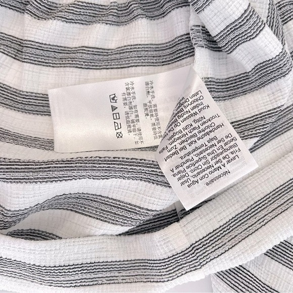 Dkny Striped V Neck Faux Wrap Top Size S - Picture 7 of 7